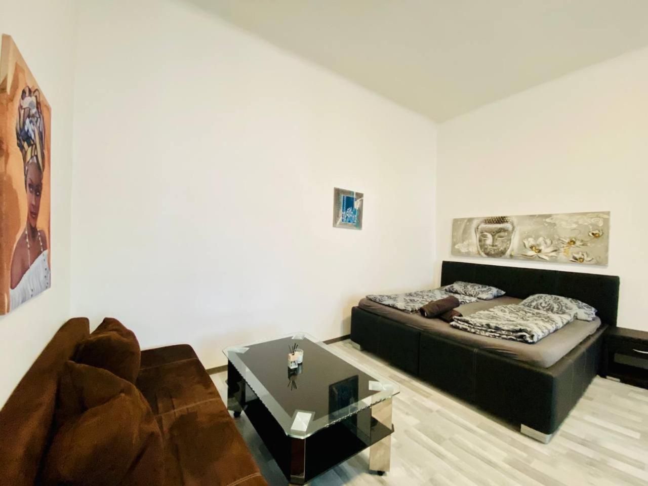 Apartment Economic 3p Lg *